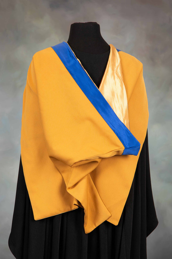 Macquarie University Business School - Bachelor Graduation Gown Set