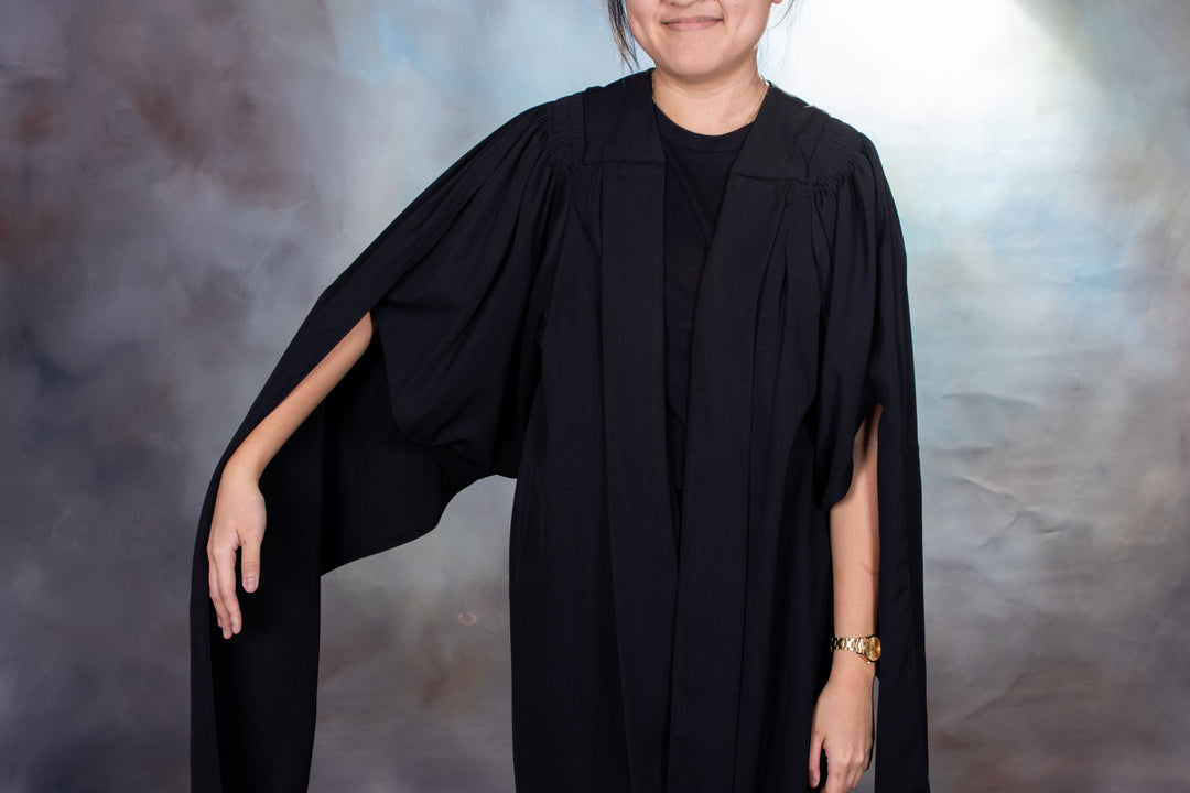 Queensland University Of Technology  - Masters Graduation Gown Set