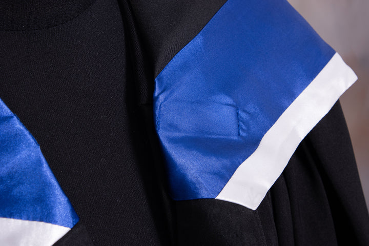 Queensland University Of Technology  - Graduate Diploma/Certificate Graduation Gown Set