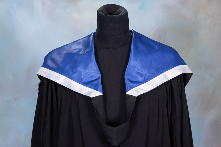 Queensland University Of Technology  - Masters Graduation Gown Set