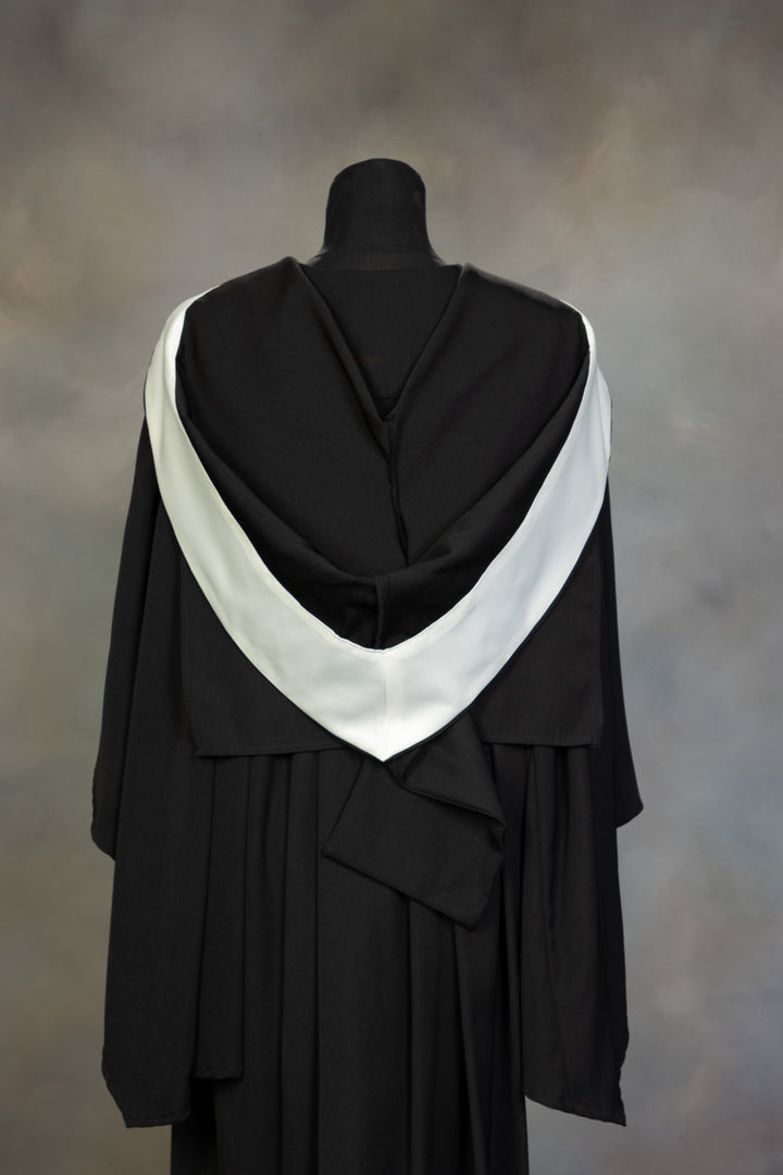University Of Queensland  - Bachelor Graduation Gown Set