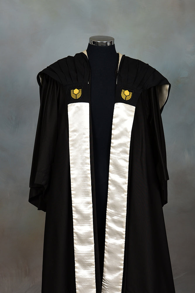 Curtin Law - Bachelor Degrees Graduation Gown Set